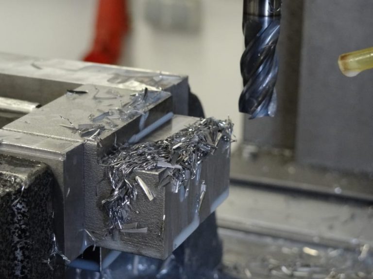 6 Best End Mills For Aluminum (2023 Reviews)